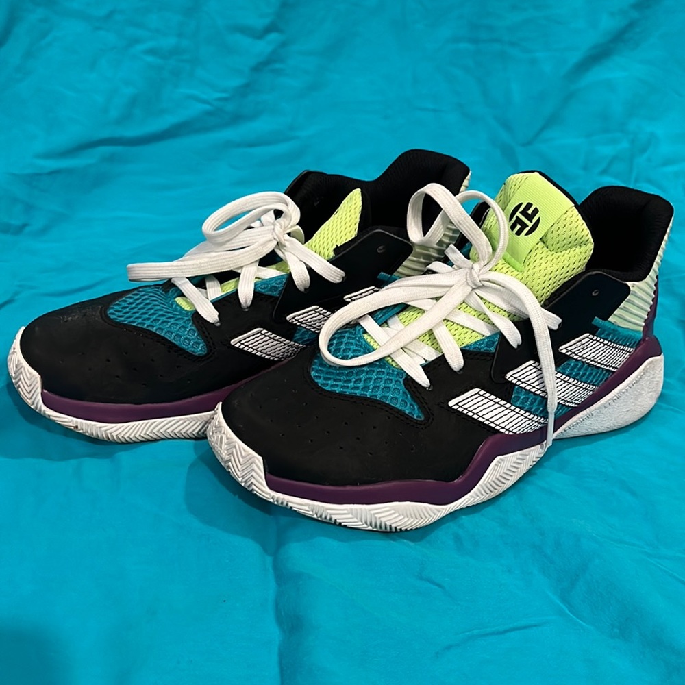 Adidas Hardin Stepback sneakers size 5 Big Kids, EUC.